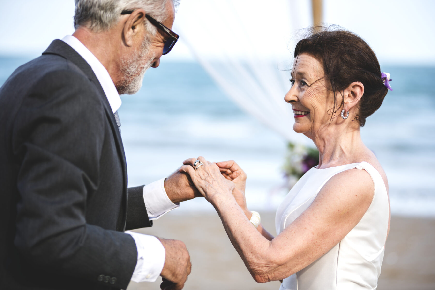 Поздно вышла замуж. Замуж в 50 лет. Поздний брак. Любовь после 50. Замуж после 40.