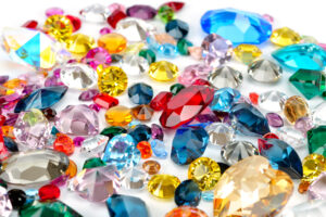 Złoto perły i klejnoty surowce najchętniej wykorzystywane w śradniowieczu