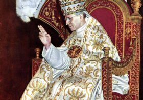 Akcesoria papieskie — regalia i biżuteria