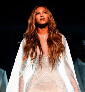 Beyonce na Grammy Awards w naszyjniku z kolekcji Messika