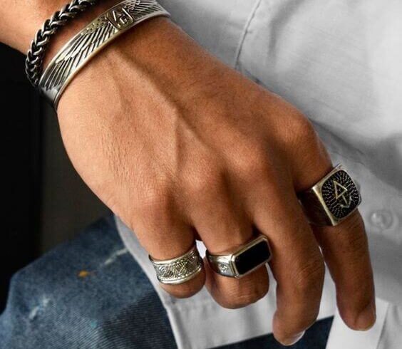 Eleganckie pierścionki, których nie da się ukryć