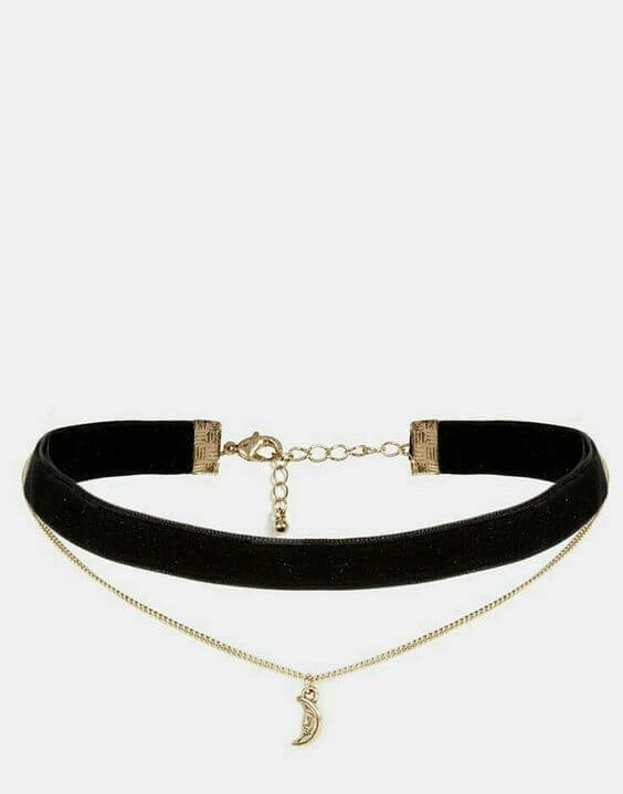 Welurowy choker z zawieszką