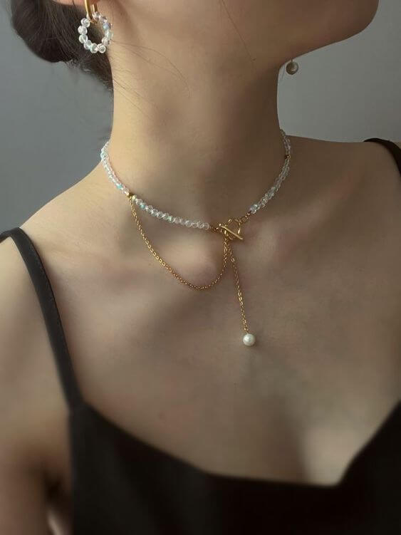 Elegancki choker z kryształkami