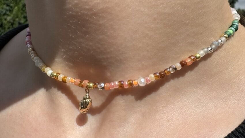 Jak wykorzystać resztki produktów w biżuterii?