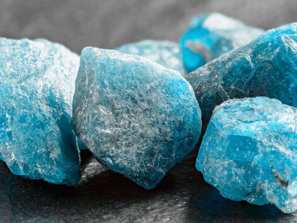 Bryłki przed oszlifowaniem